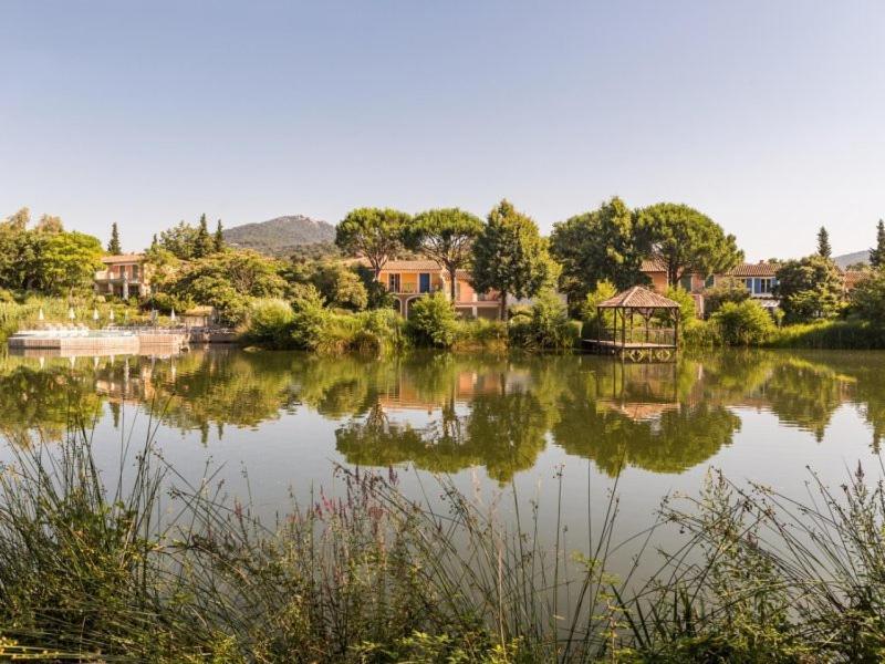 Les Restanques Maison Du Lac 4 Chambres Grimaud Exteriör bild